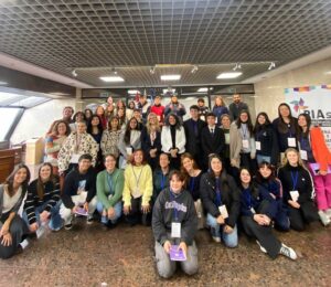 Consulta-con-jovenes-Uruguay